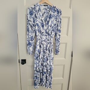 Tommy Hilfiger floral print midi dress in blue and white Sz 6